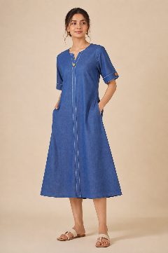 CHAMBRAY THREAD WORK DRESS detail 4