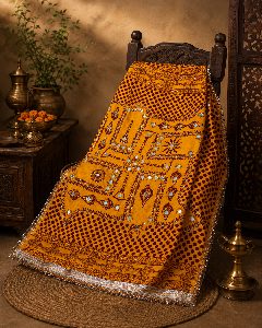 RANGYALI PICHORA MIRROR HAND EMBROIDERY detail 2